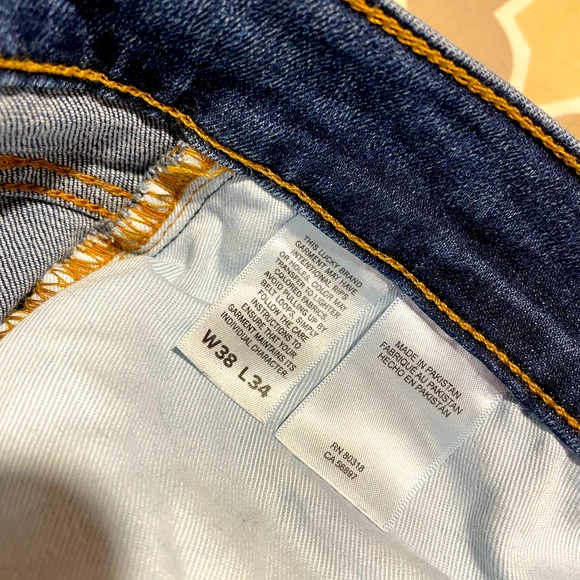 Men’s Lucky Brand Jeans 38x34 - Picture 3 of 6